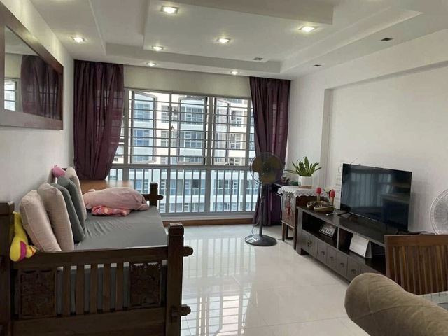 Common Room for Rent – Female Filipino Professional Preferred