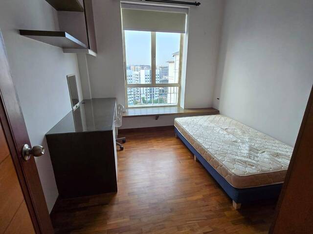 MOVE IN NOW FULL FACILITIES CONDO