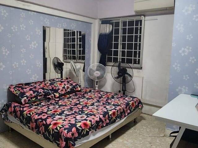 Master Bed Room for Rent