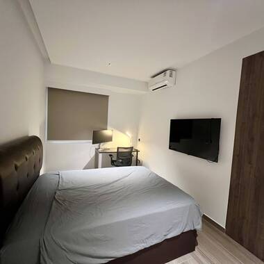500sqft 1 Bed 1 Bath Entire Unit Next to Fort Canning MRT