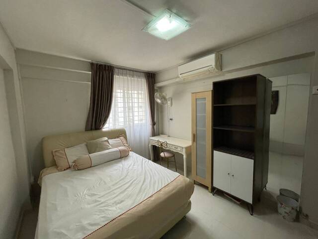 Bedok Big Common Room / kaki bukit mrt