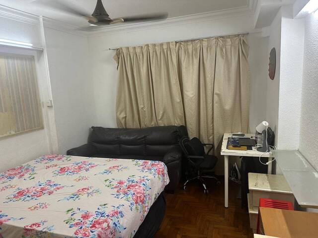Urgent : From 04-Jul-2025, 1 Common Room available for rent in Simei Melville Park Condo
