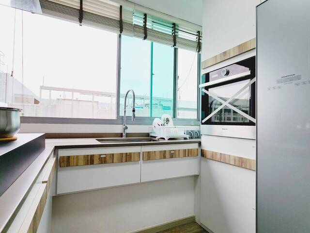 Large master bedroom for rent at Murano!