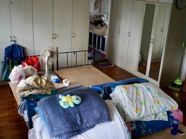 Female share room