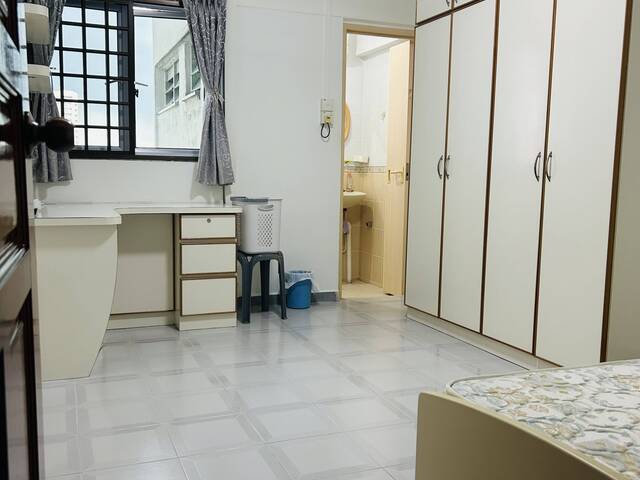 Master Bedroom for 1 Female