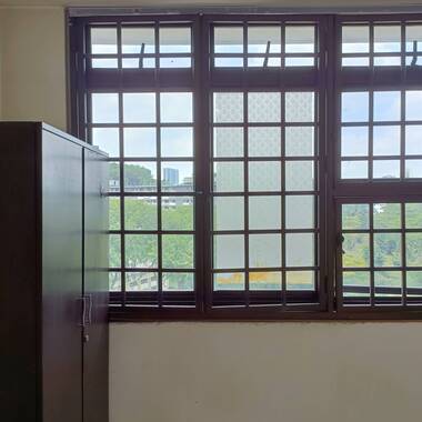 small room for rent