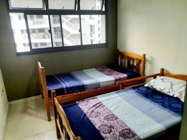 shared room at sembawang