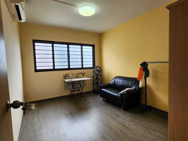 Renovated & Well-Maintained HDB 4A Flat for Rent in BUKIT BATOK West