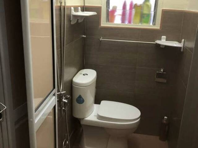 Cozy room for students/interns at Siglap