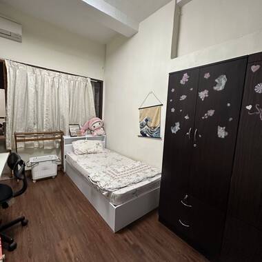 Cozy room for students/interns at Siglap