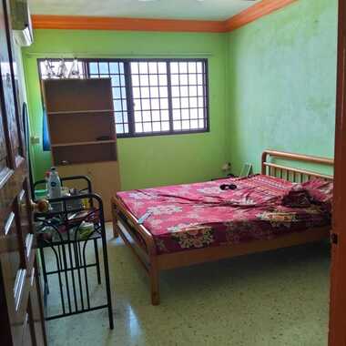 ROOM FOR RENT $400 cooking allowed *very cheap*