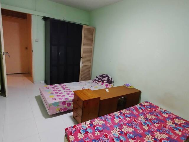 Near yewtee MRT room rental