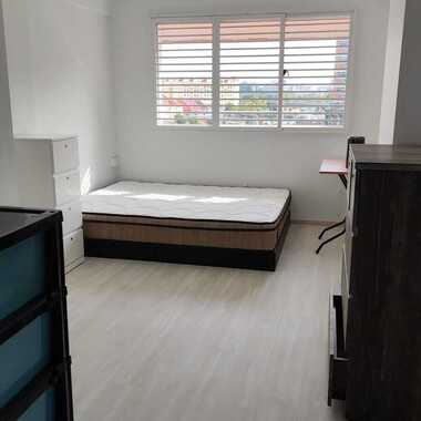 Newly renovated house, common room for rent!