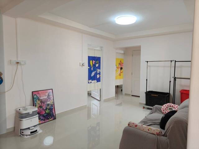 Shared room Malaysian Chinese or Singaporean