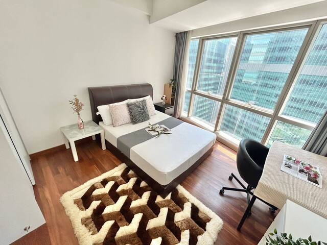 The Sail Marina Boulevard