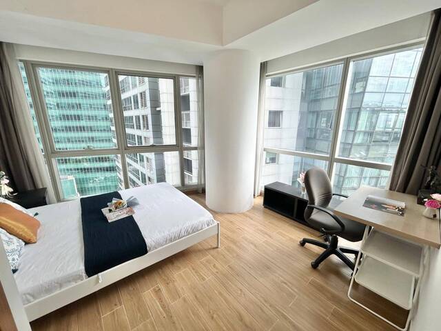 The Sail Marina Boulevard