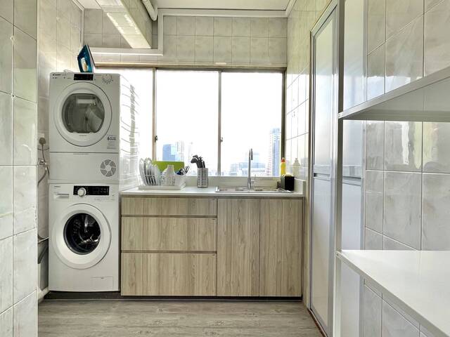 Lowest Premium Room for rent in Chinatown with High speed Wi-fi