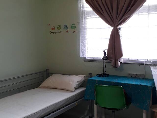 Blk 31 Telok Blangah Rise Common Room for rent (大牌三十一,直落布兰雅坡 - 普通房出租)