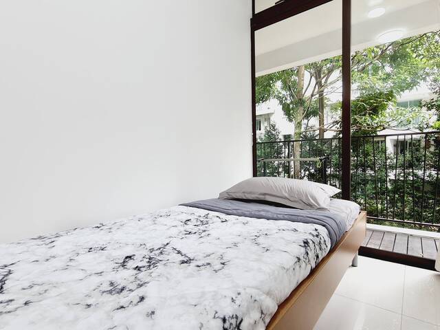 Varsity Park right next door to NUS for Rent last few rooms available