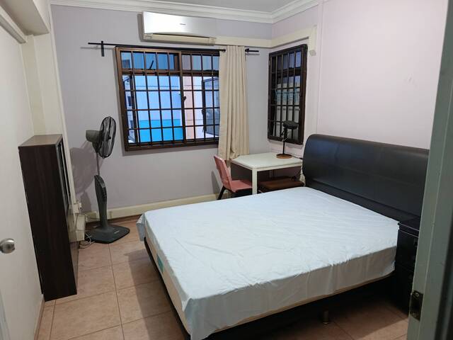 Whole unit 4rm flat, corner unit for rent near SK hospital and mrt