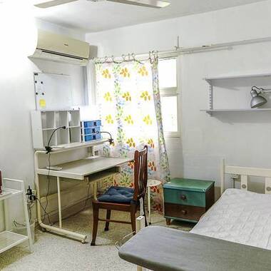 Common Room available @ Dover Crescent