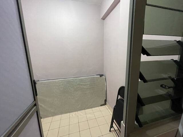 The Florida condo - Room Available Immediately!