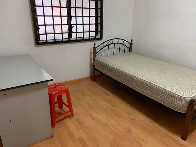 Blk 154 Mei Ling Street - $850 for 1 guy (WiFi) - walk to Queenstown MRT