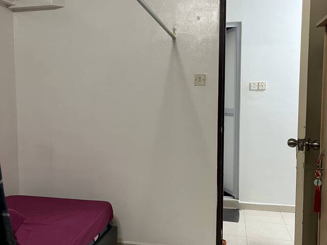 Shared Room in Sengkang for Female