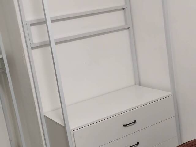 near NUS pasir panjang MRT common room