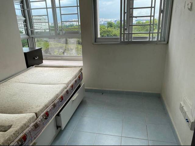 No owner staying in, Small Single room for rent in Ang Mo Kio