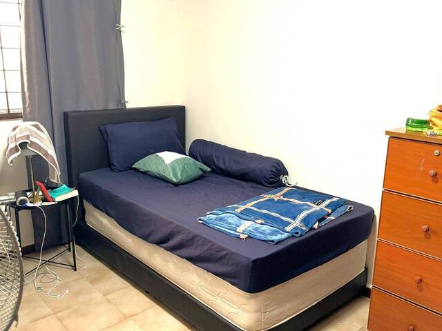 Common room for rent at Blk 836 Tampines Street 82. (Single Pax Only) NO AGENT FEE