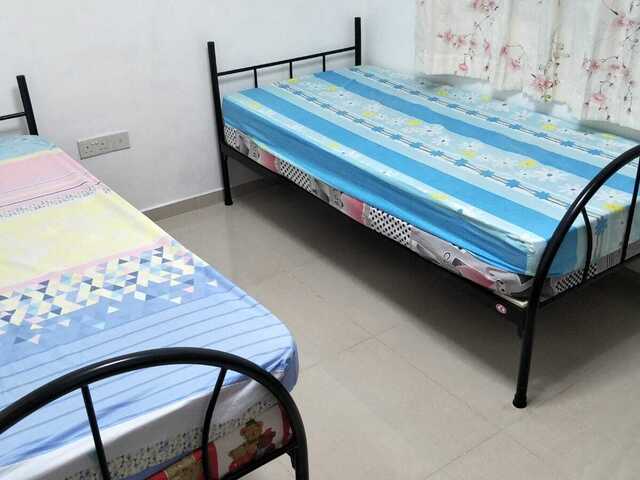 ✔ Male room For Sharing @ 210 Boon Lay Place