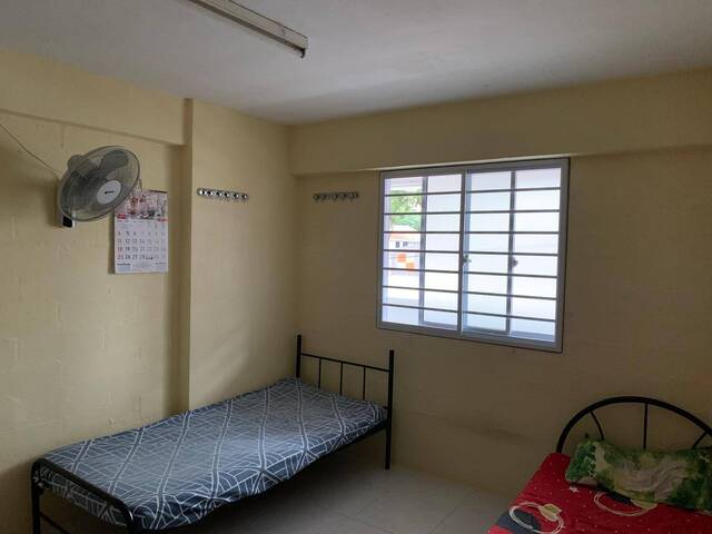 Common room for rent immediately