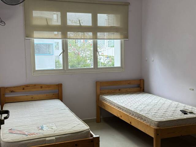 Share room @ 353 Hougang