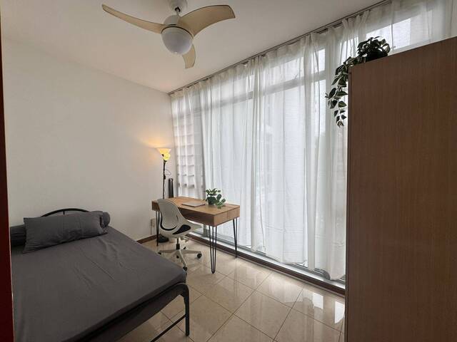 *No Landlord* Common Room* Any Gender* 3 Mins Walk to Lakeside MRT*