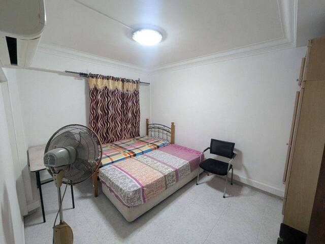 ROOM FOR RENT AT JURONG EAST STREET 21