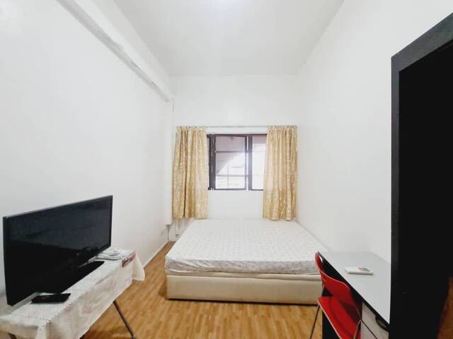 junior Master room at chinatown. Room code: 89M1