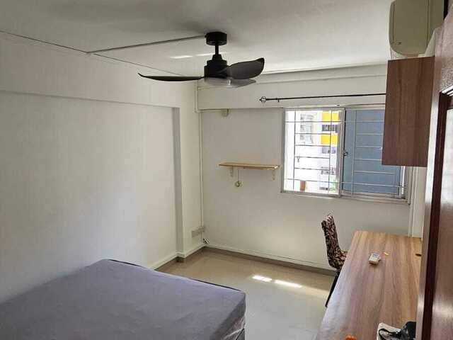 Common Room 1pax shared $500, min walk to Yishun MRT