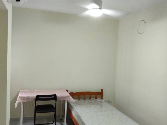 Common room in Pioneer (near NTU)