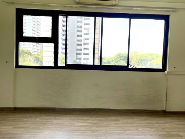 Master Bedroom ensuite next to Siglap MRT/Bus stop/Beach