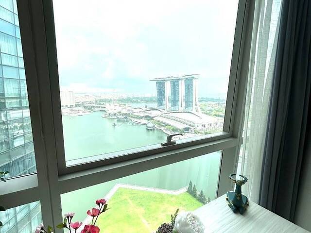 MBS View - Full Furnish Condo Room - MBFC/Marina One/Central Boulevard Towers