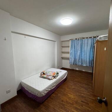 Common Room @ Punggol Dr BLK 642B! AC & wifi!