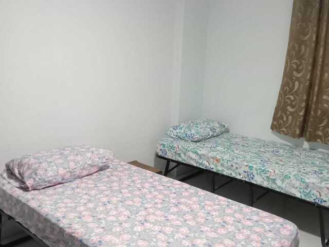 BLK 824 WOODLAND COMMON ROOM FOR SHARING 1 MALE