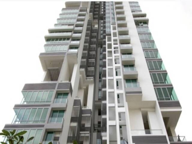Common rooms, no owner, beside many Shopping Mall, Near Somerset Mrt