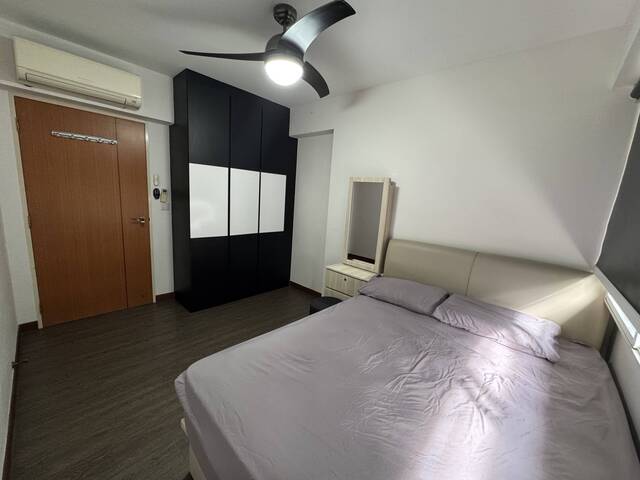 Common Room for rent at Blk 572B, Woodlands Ave 1