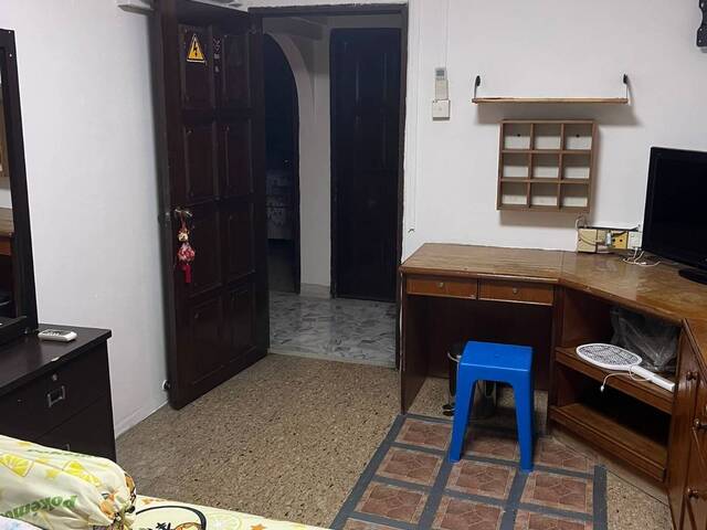Fully furnished common room for rent