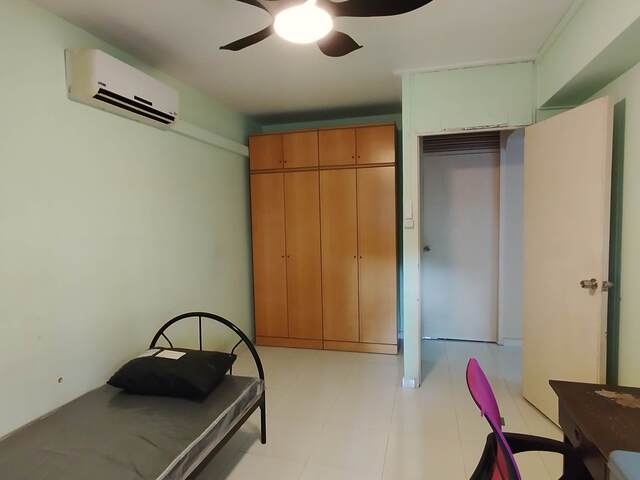 Near yewtee MRT room rental