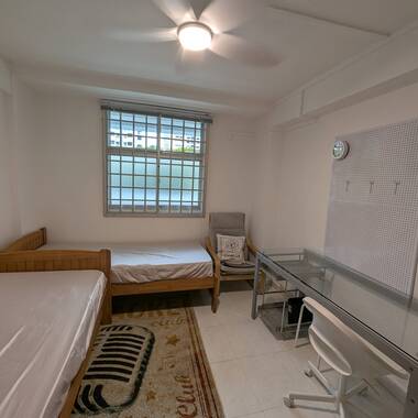 2pax room near Ghim Moh/ Holland for rent