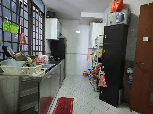 Common Bedroom Parc Oasis Condo, opp Chinese Garden MRT station