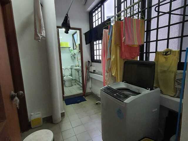 Common Bedroom Parc Oasis Condo, opp Chinese Garden MRT station